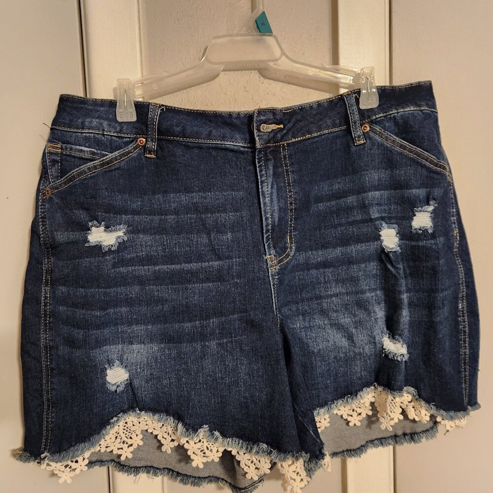 Maurices Lace Accent Women's Shorts
